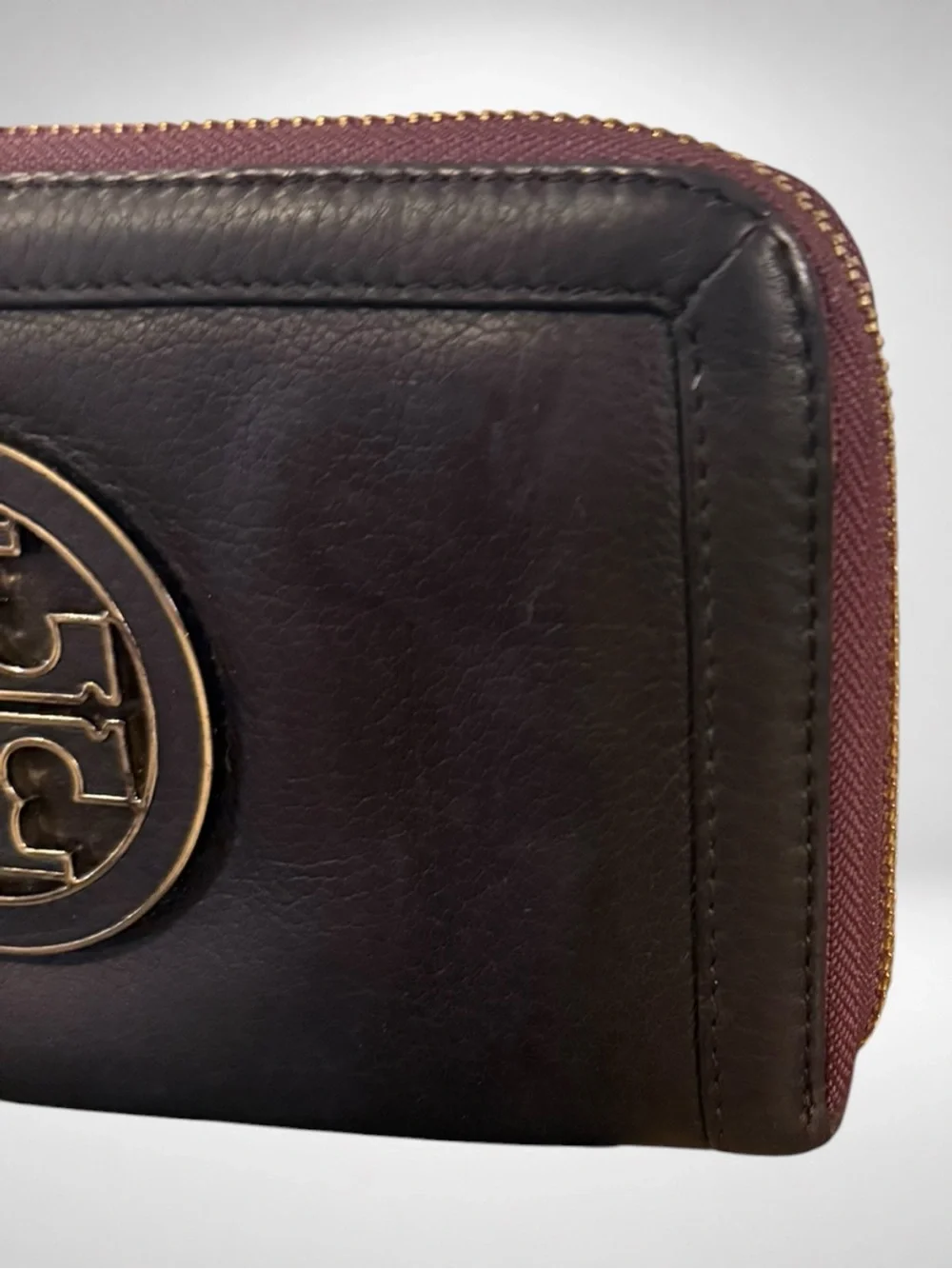 Tory Burch Amanda Continental Zip Around Wallet Women’s Leather Eggplant Purple
